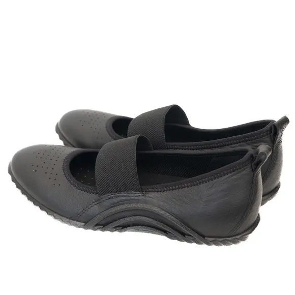 ECCO. Women's Vibration 1.0 Mary Jane Flat.