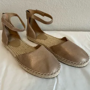 Eileen Fisher Lala Espadrille In Light Gold Metallic Flats W/Ankle Strap, 8.5