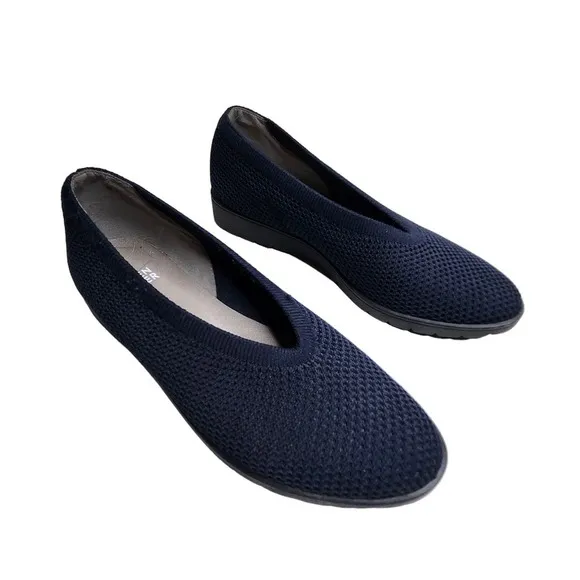 Eileen Fisher women's navy blue knit almond toe flat loafers Sz 6