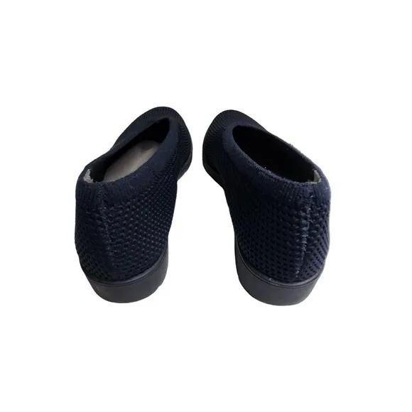 Eileen Fisher women's navy blue knit almond toe flat loafers Sz 6