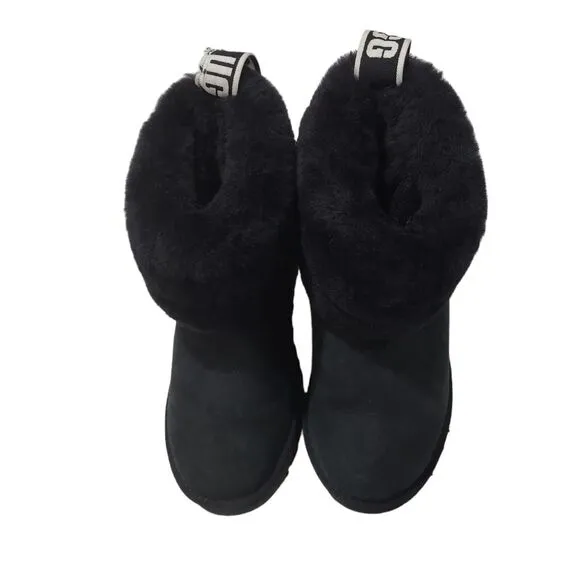 EUC UGG women's Fluff Mini Quilted Logo suede leather sheepskin Boots, sz 5