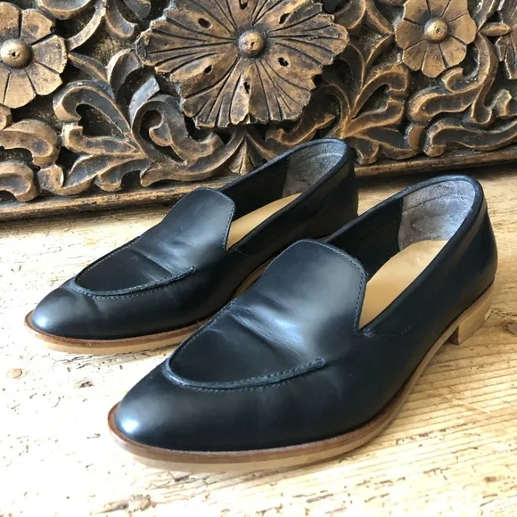 EVERLANE The Modern Loafer Flats Black Matte Leather RARE White Heel Stripe Sz 7