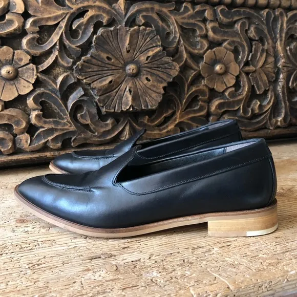 EVERLANE The Modern Loafer Flats Black Matte Leather RARE White Heel Stripe Sz 7