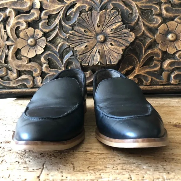 EVERLANE The Modern Loafer Flats Black Matte Leather RARE White Heel Stripe Sz 7