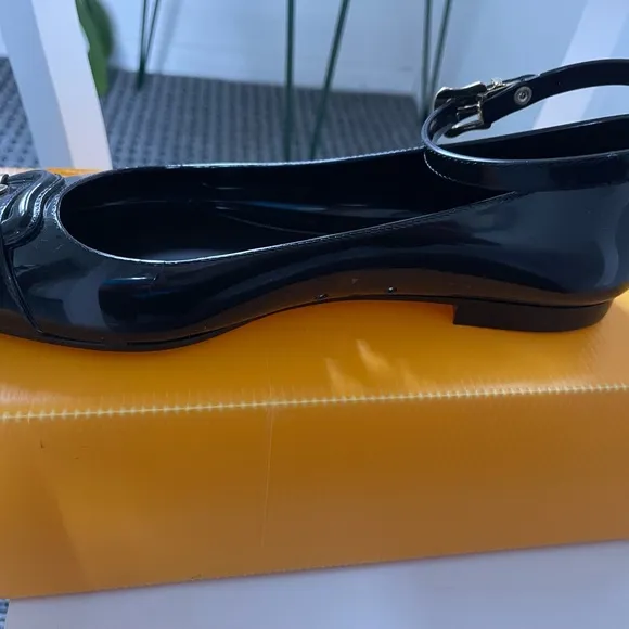 Fendi black jelly peep anckle strap ballet flats.Size 9