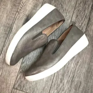Fitflop Superskate Snake Gray Loafers size 6.5 comfort walking slip on sneaker