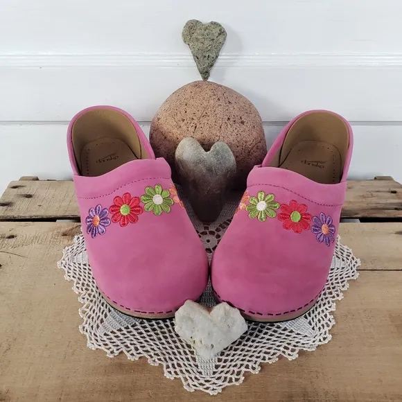 Flower Power Dansko Pro Clog Pink  Embroidered Nubuck Suede Girls Boho EU 30 35