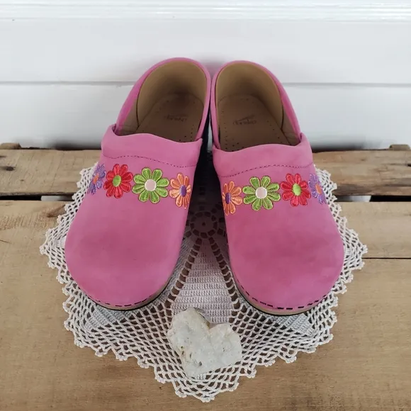 Flower Power Dansko Pro Clog Pink  Embroidered Nubuck Suede Girls Boho EU 30 35