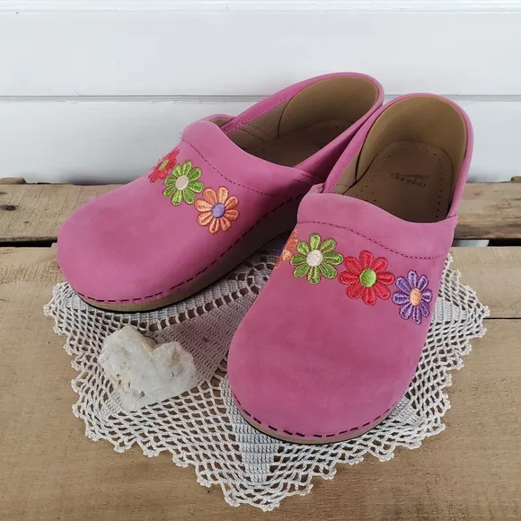 Flower Power Dansko Pro Clog Pink  Embroidered Nubuck Suede Girls Boho EU 30 35