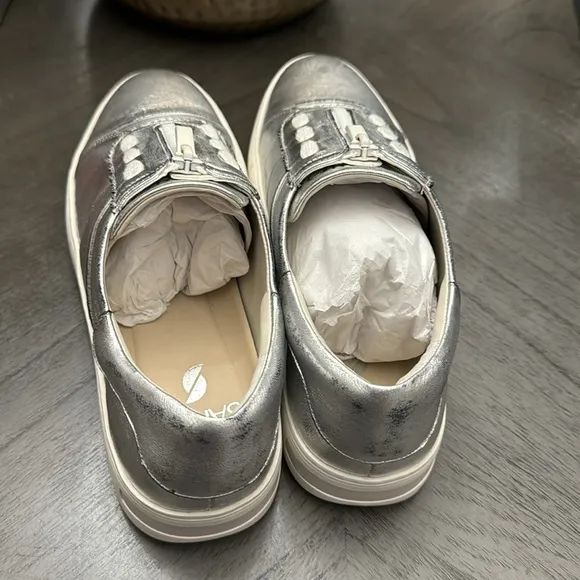 Franco Sarto Issake Womens Leather Distressed Casual and Fashion Sneakers