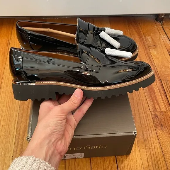 Franco Sarto Womens Carolynn tassel Closed Toe Loafers 9.5 black NEW