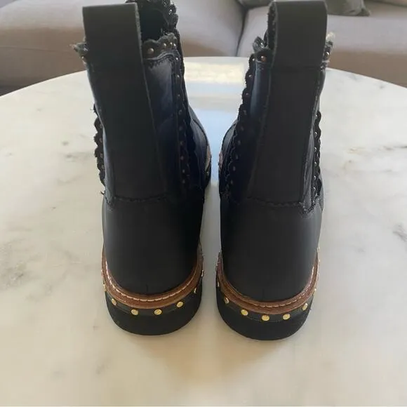 Free People Atlas Puffer Chelsea Boots in Black Size 38.5 / US 8 Gently Used