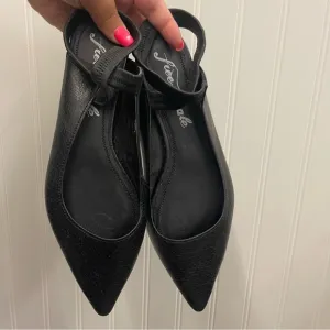 Free People Black Pointy Toe Leather Flats Elastic Ankle Straps Sz 37