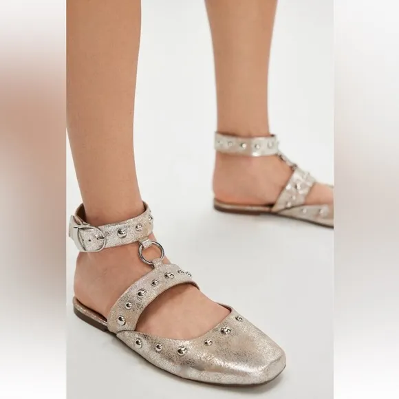 Free People Camilla Mystic O Ring Flats Ankle Strap Studded Champagne Foiled