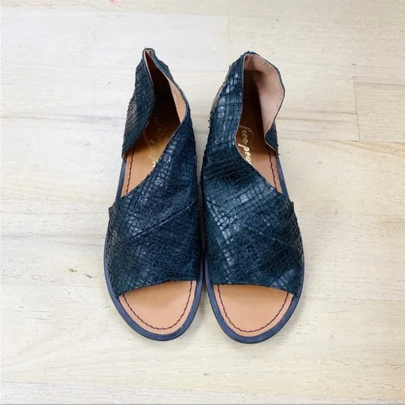 Free People cut out leather sandals flats