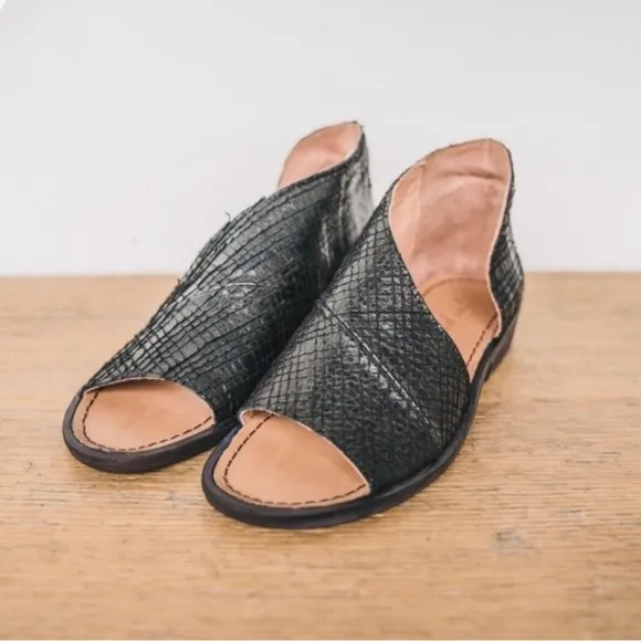 Free People cut out leather sandals flats