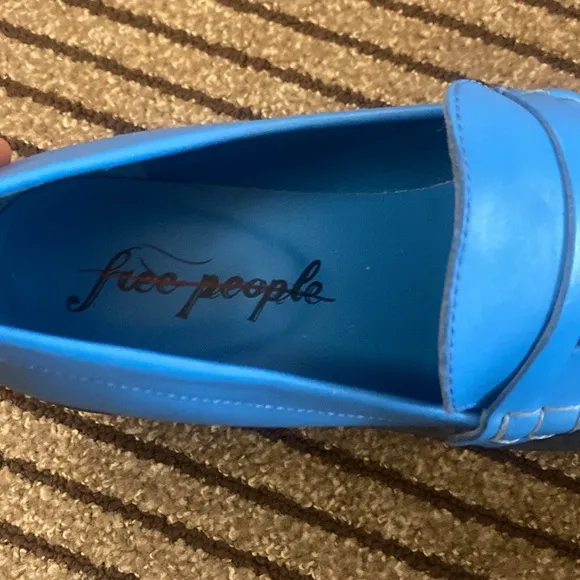 Free People Lyra Lug Sole Leather Loafers in Baywatch Blue size 38.5 New no Box