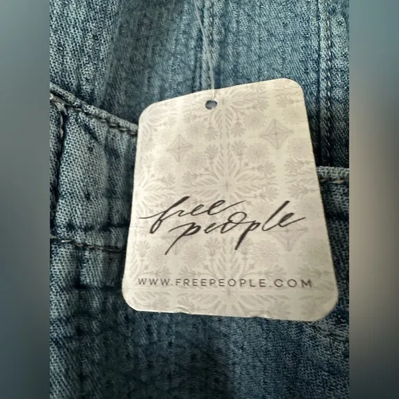 Free People “We The Free” Midnight VoyageHarem Jeans size various sizes - NWT