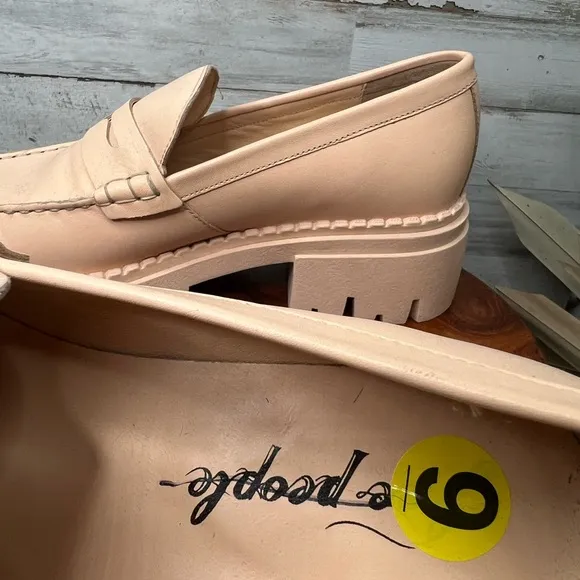 Free People Women's Lyra Lug Sole Loafers in Cantaloupe Size EU 39.5 Casual Shoe