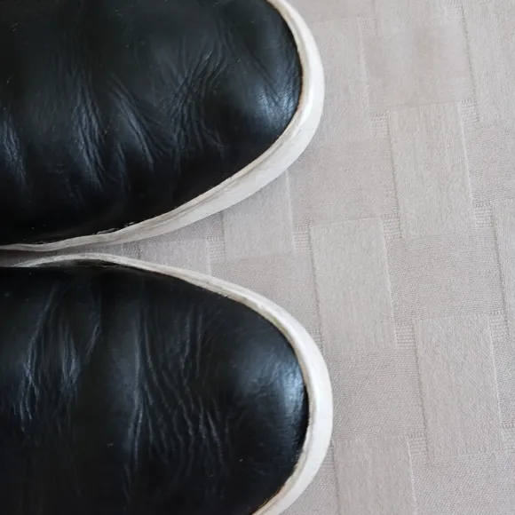 Frye Dylan Black Leather Slip On Sneakers