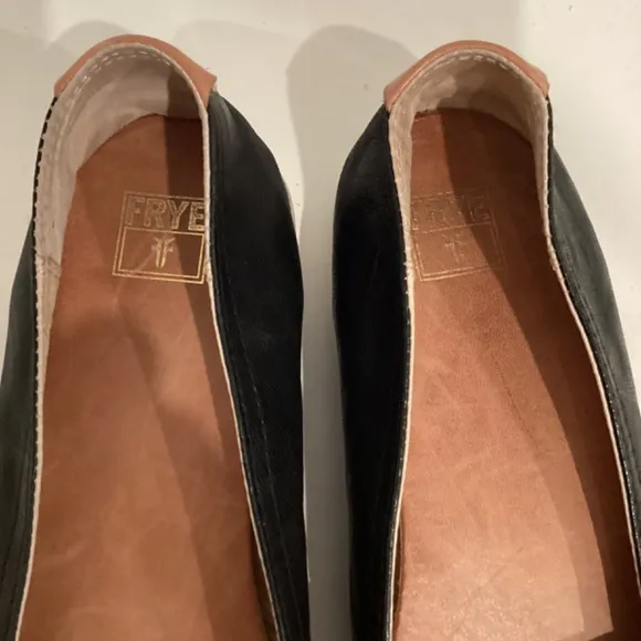 FRYE Flats Womens Shoes Melanie T Strap Buffed Nubuck Black Leather 10 M $148