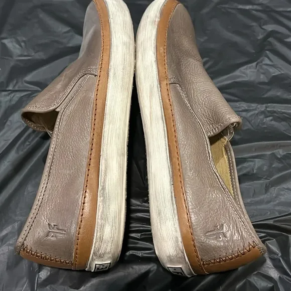 Frye Gavin Slipon Men’s 10 Brown Leather Loafers Summer Vacation