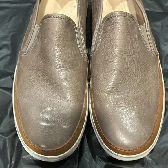 Frye Gavin Slipon Men’s 10 Brown Leather Loafers Summer Vacation