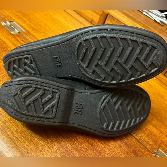 FRYE LEWIS VENETIAN Mens Loafers Size 7.5 Black NWOT
