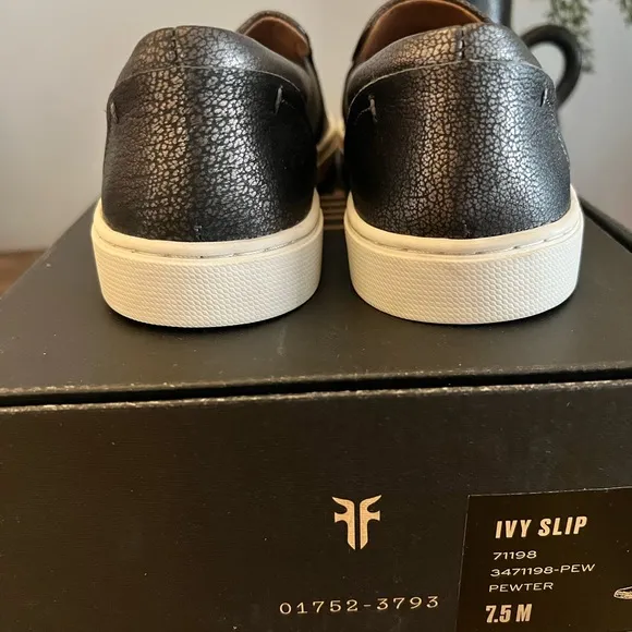 FRYE Slip-On (IVY)