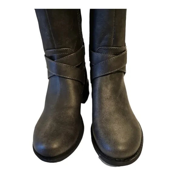 Gbg by Guess Hayden Gray quilted riding tall boots sz 5
