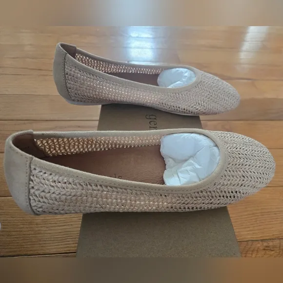 Gentle Souls by Kenneth Cole 7.5M Eugene Travel Ballet Flats Packable Woven