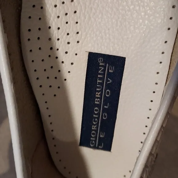Giorgio Brutini Soft White Leather slip on loafer Sz 10.5