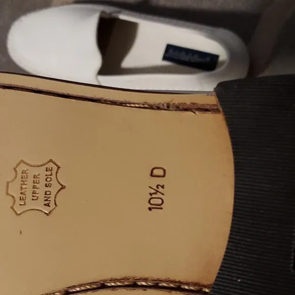 Giorgio Brutini Soft White Leather slip on loafer Sz 10.5