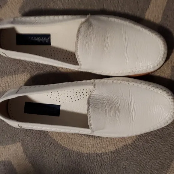 Giorgio Brutini Soft White Leather slip on loafer Sz 10.5