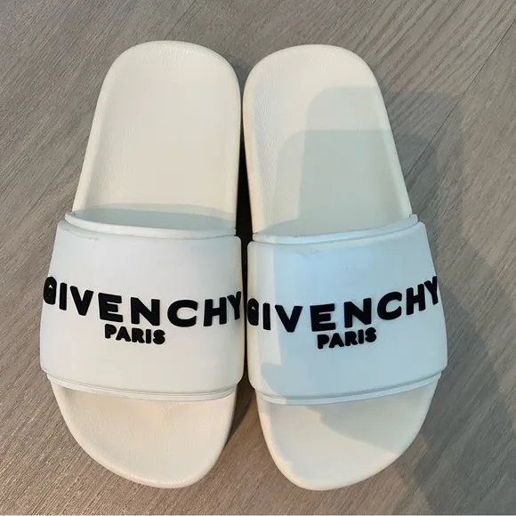 Givenchy Paris Mule Platform Slides. white size 36