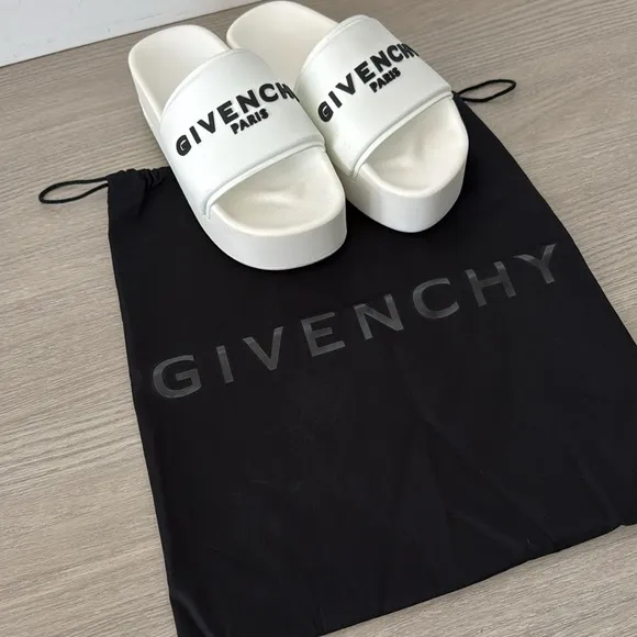 Givenchy Paris Mule Platform Slides. white size 36