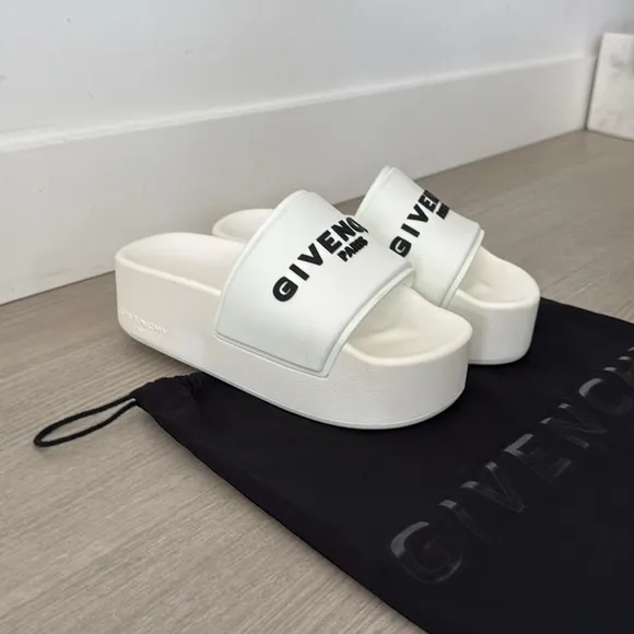 Givenchy Paris Mule Platform Slides. white size 36