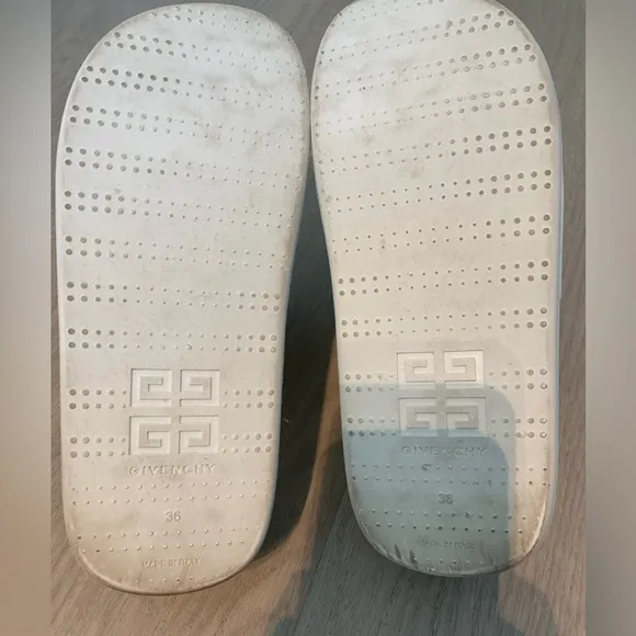 Givenchy Paris Mule Platform Slides. white size 36