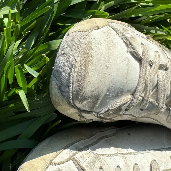 Golden Goose leather fashion sneakers kids size 2