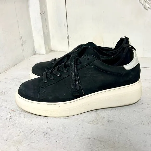 Greats Brooklyn Suede Low Top Trainer Sneakers Black / White Men's Size 8.5