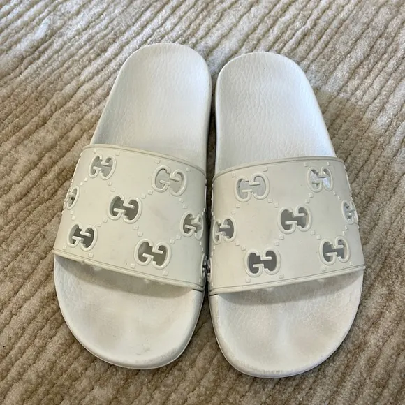 Gucci GG Logo Rubber slides