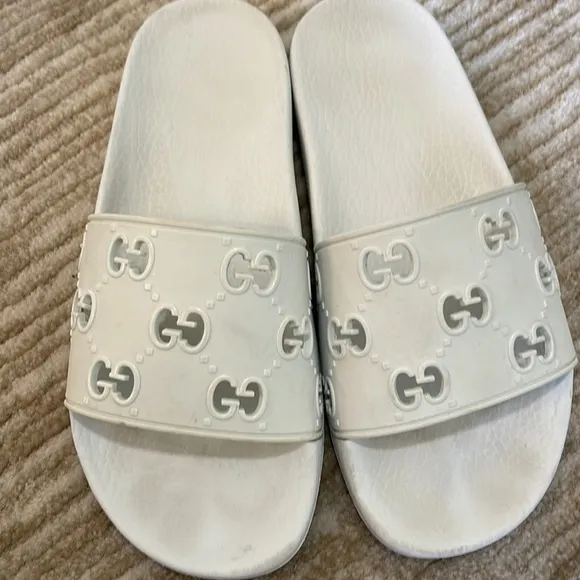 Gucci GG Logo Rubber slides