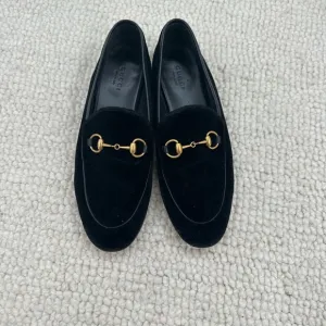 Gucci Jordaan Black Velvet Loafers with Gold Detail