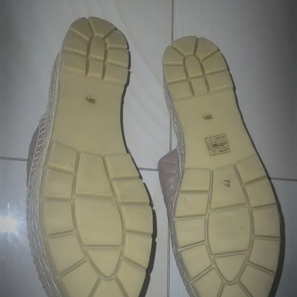 Gucci Tan Espadrilles Comfortable Slip-On Shoes