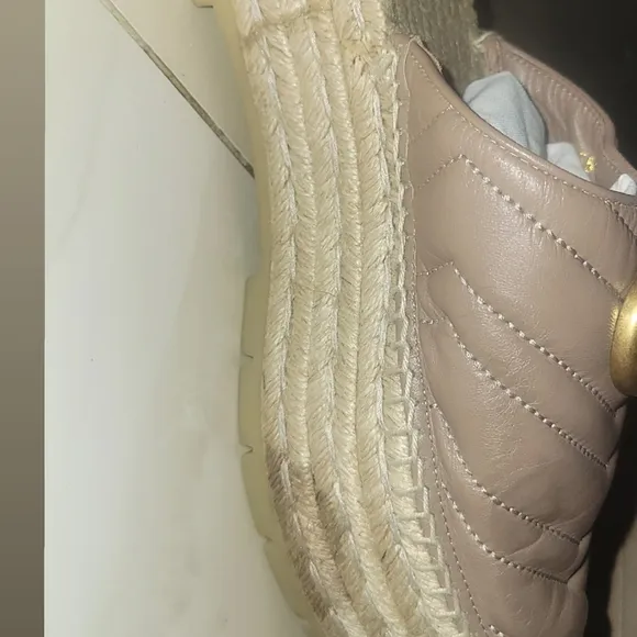 Gucci Tan Espadrilles Comfortable Slip-On Shoes