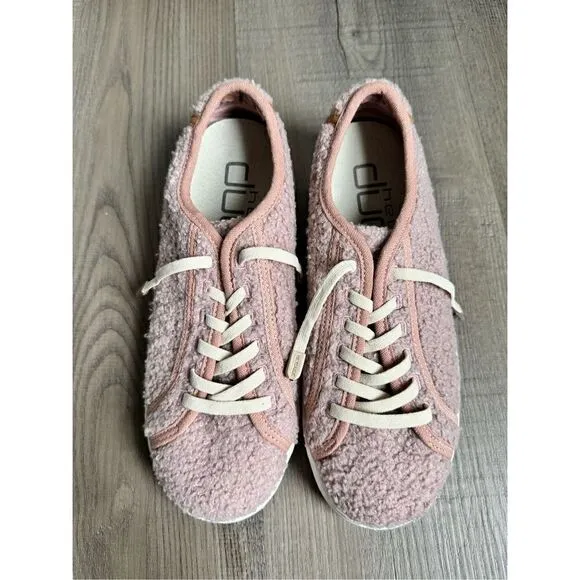 Hey Dude Karina Sherpa Slip On Fashion Sneakers Women’s Size 5 Brand New