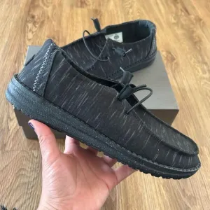 HEY DUDE black casual walking shoes sneakers women’s 7 new