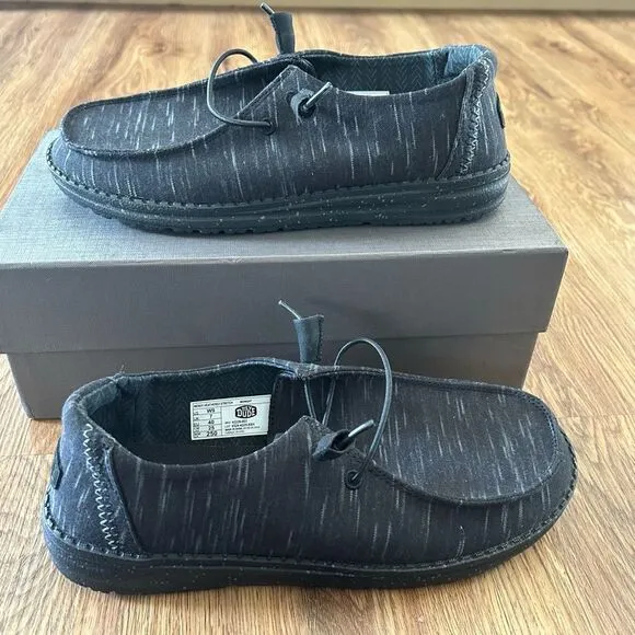 HEY DUDE black casual walking shoes sneakers women’s 7 new