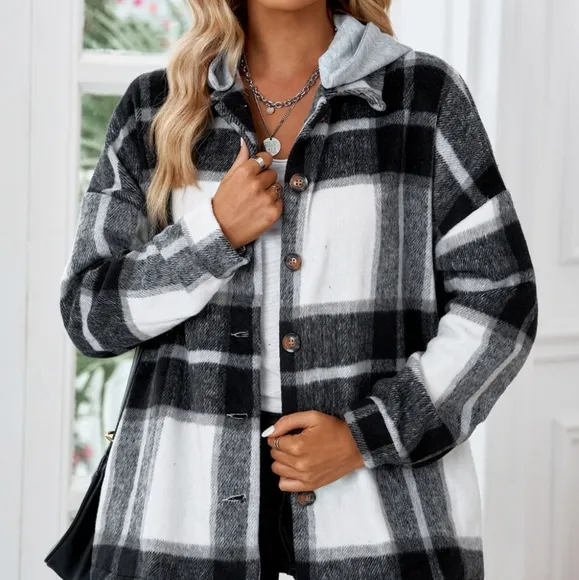 Highland Plaid Button-Up Jacket - Black