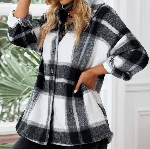 Highland Plaid Button-Up Jacket - Black